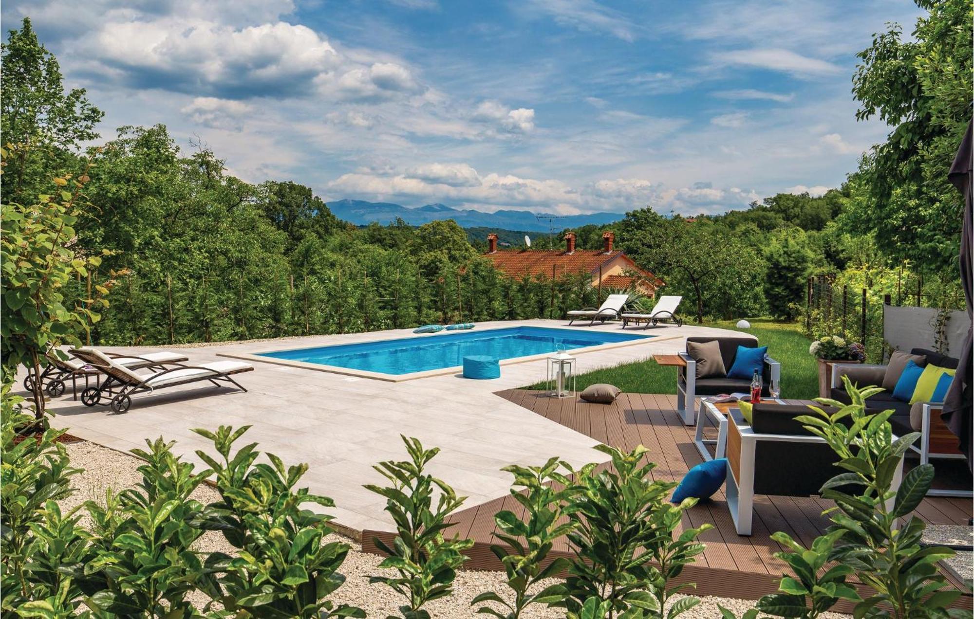 Lovely Home In Matulji With Outdoor Swimming Pool Exterior foto
